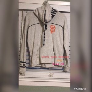 PINK sweater SF Giants
